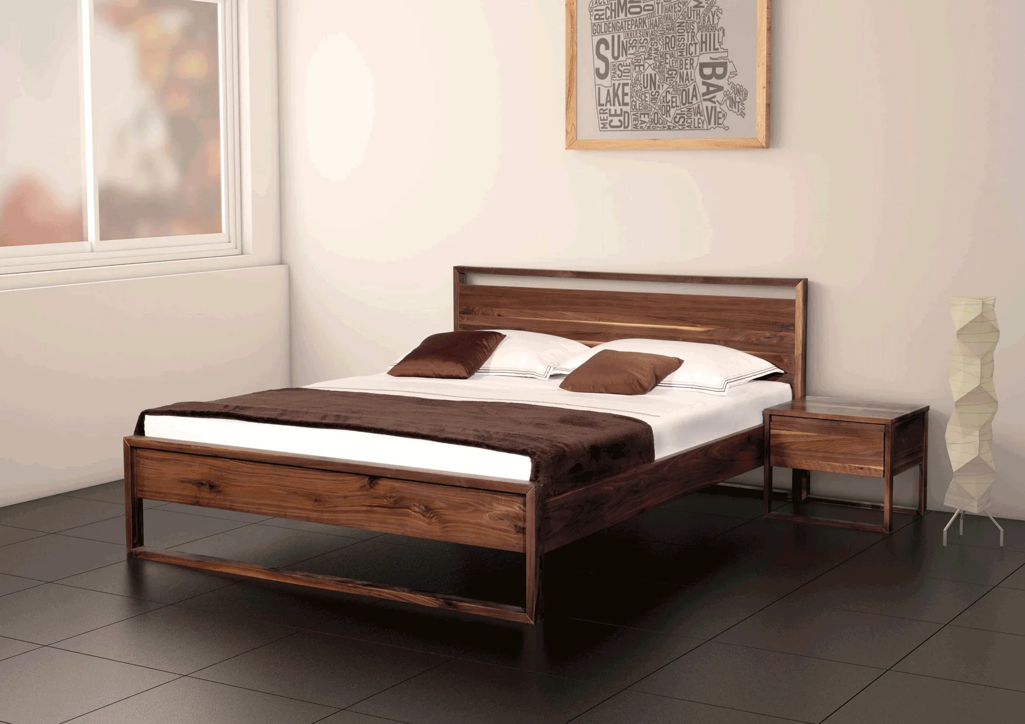 Massivholzbett aus Nussbaum mit Nachttisch in einem hellen Schlafzimmer
